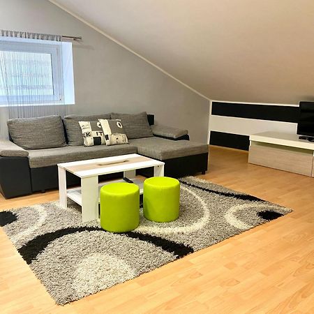 Apartments Suzi ซริกเวนิซา ภายนอก รูปภาพ