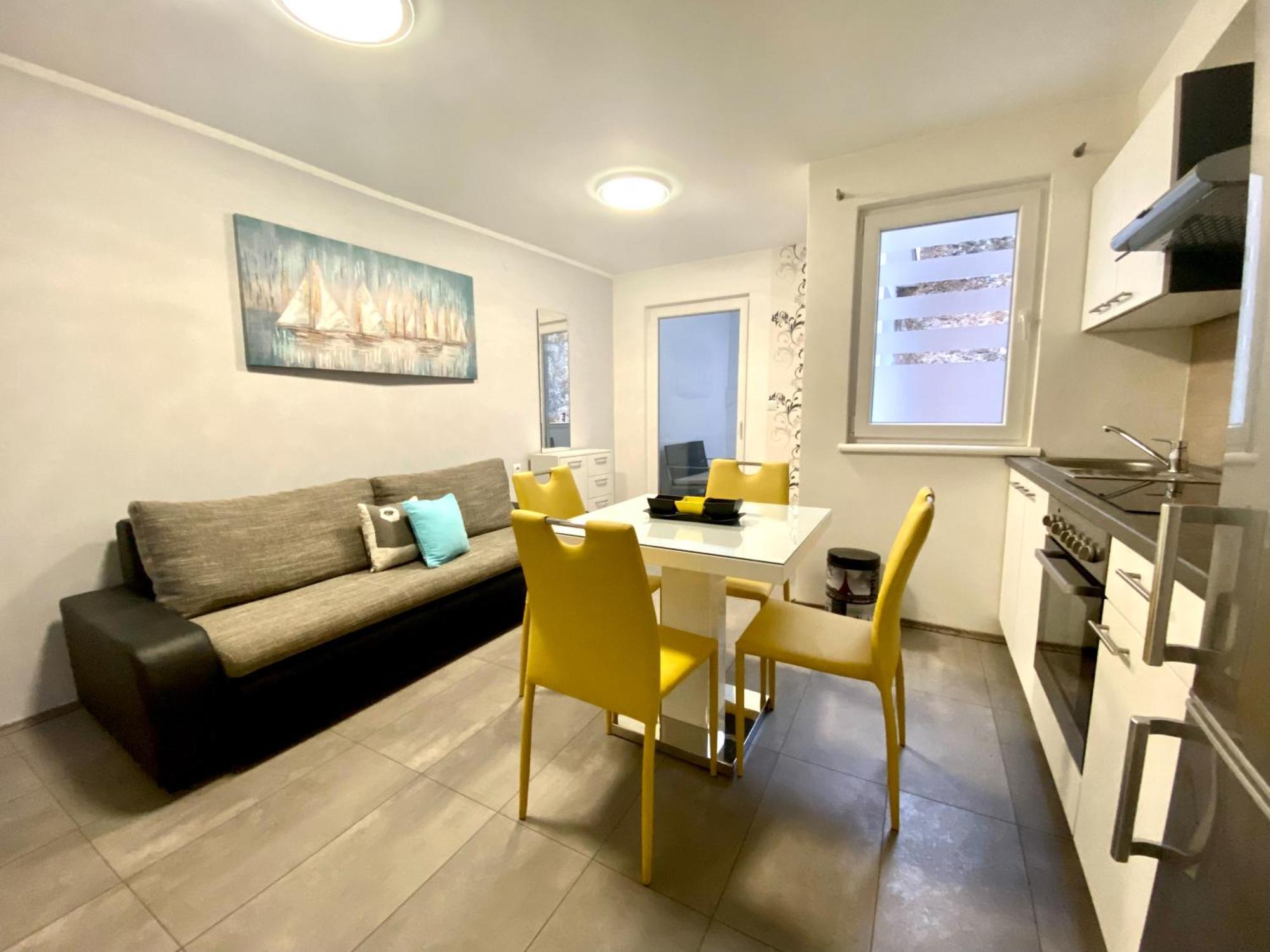 Apartments Suzi ซริกเวนิซา ภายนอก รูปภาพ
