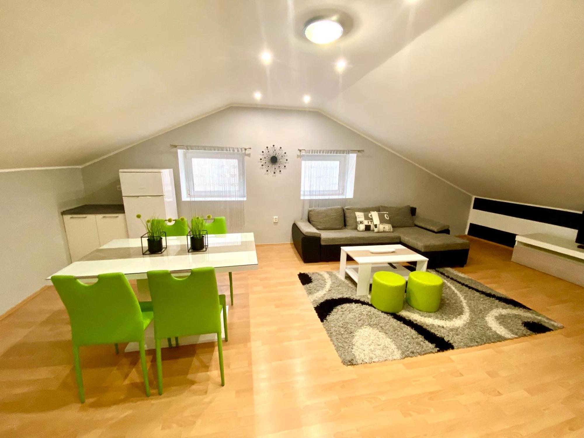 Apartments Suzi ซริกเวนิซา ภายนอก รูปภาพ