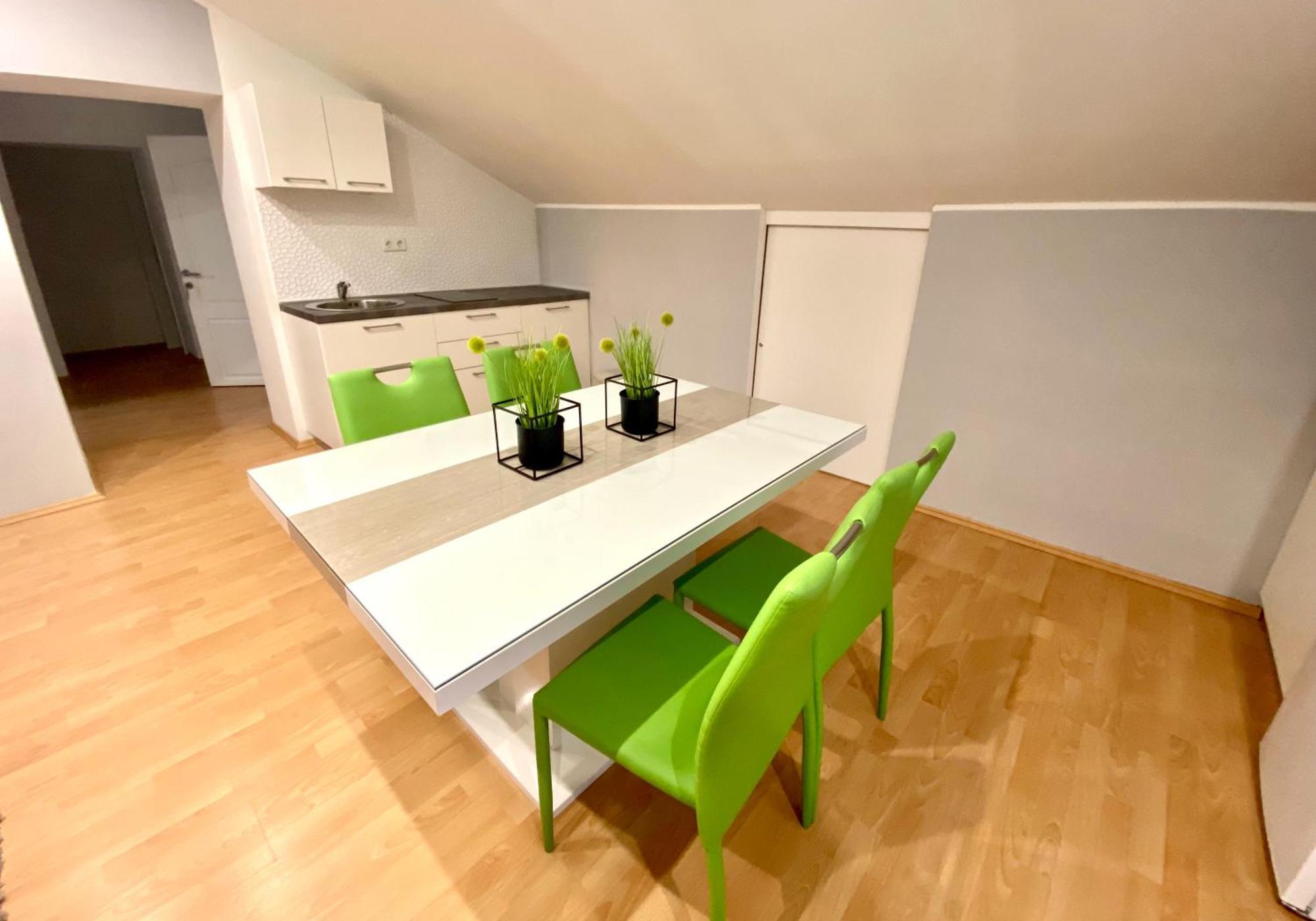 Apartments Suzi ซริกเวนิซา ภายนอก รูปภาพ