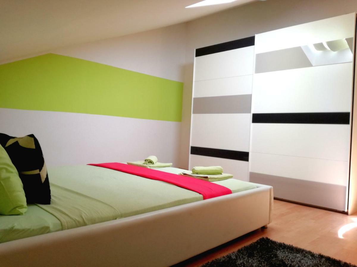 Apartments Suzi ซริกเวนิซา ภายนอก รูปภาพ
